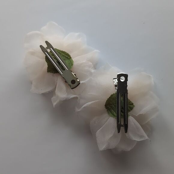 Elegant Cream Flower Brooch /Hair Pins - Picture 4 of 7
